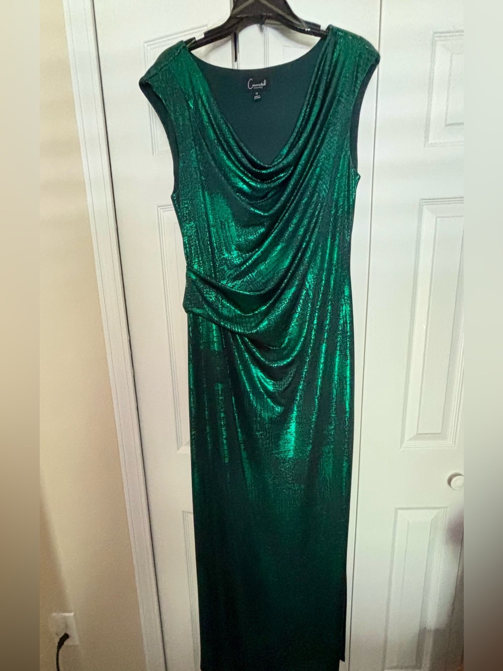 NWOT Elegant Emerald Green Evening Dress 14